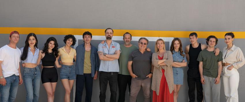 مسلسل "لتأتي الحياة كما تعرف"