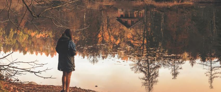 لماذا نصاب بالاكتئاب في فصلي الخريف والشتاء؟