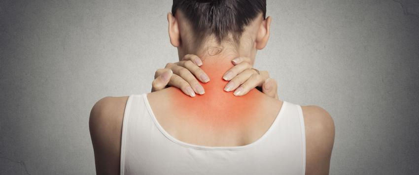 6 تمارين معتمدة من أخصائي تقويم العمود الفقري لمحاربة آلام الرقبة