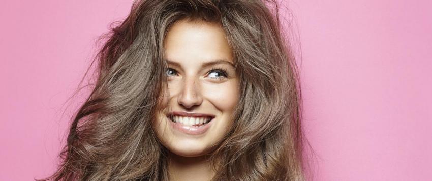 كيف تكثفي حجم شعرك بمكونات من داخل مطبخك؟