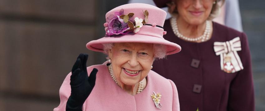 الملكة اليزابيث الثانية