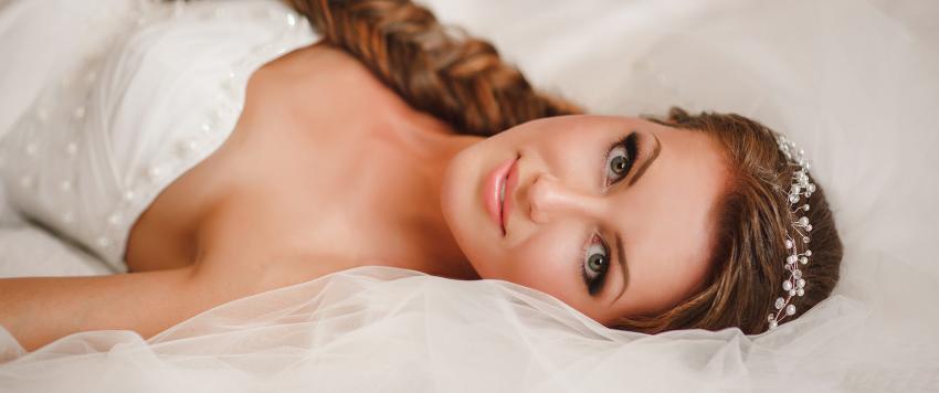 العناية بالبشرة قبل الزفاف‎