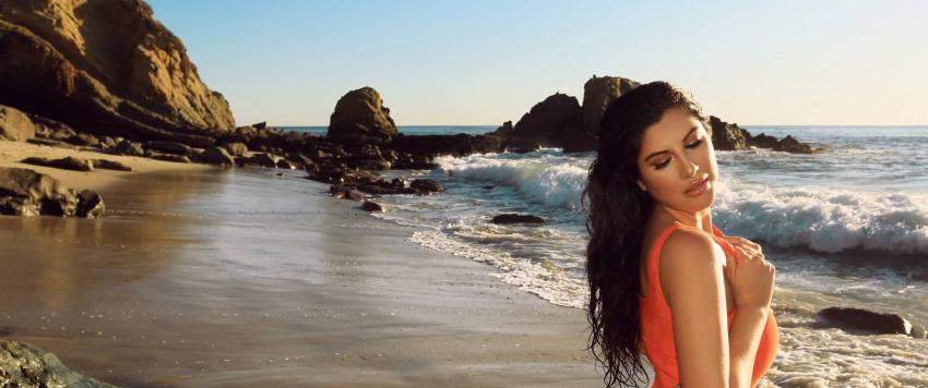 عارضة أزياء تنفق 129 ألف دولار للحصول على أصغر خصر في العالم