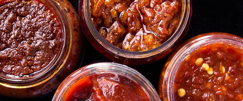 الصلصات الحارة: وصفات لمحبي الأطعمة الحارة