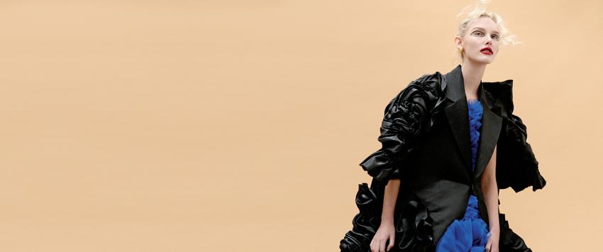 تعرفي على أبرز صيحات الأزياء لعام 2021