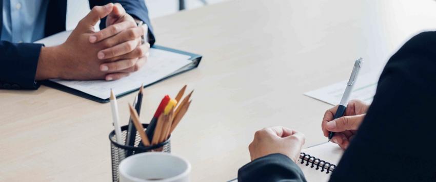 لماذا لم أنجح في الوصول إلى مقابلة العمل؟