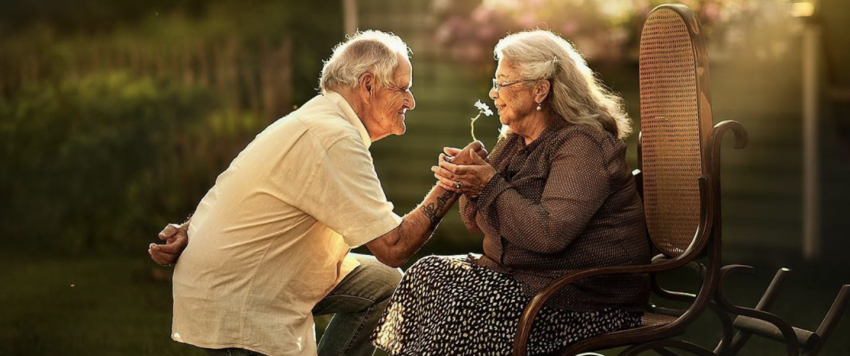 أكبر زوجين معمرين في العالم يدخلان موسوعة غينيس بـ214 عامًا 