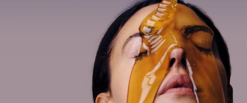 فوائد عظيمة للعسل على البشرة 