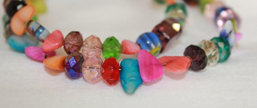 تألقي في الصيف بأحدث تشكيلة من المجوهرات والإكسسورات 