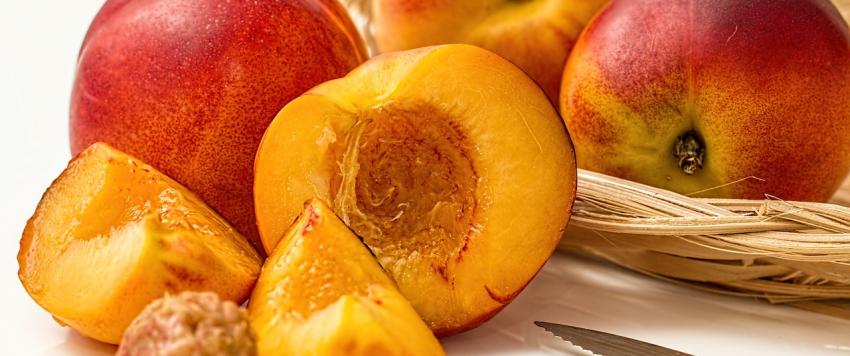 طريقة تحضير شاي الخوخ المثلج بالمنزل!