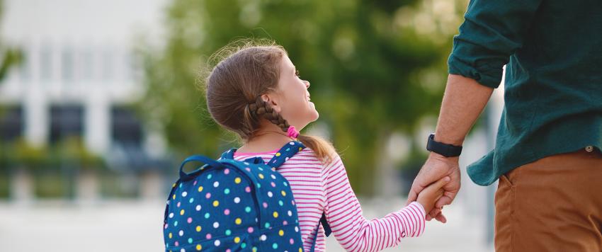 5 أسئلة يجب أن يسألها الآباء لأطفالهم في الأسبوع الأول من العام الدراسي