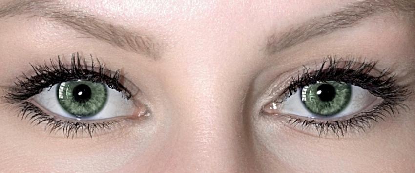 ١١ طريقة طبيعية للتغلب على تعب العينين كل صباح