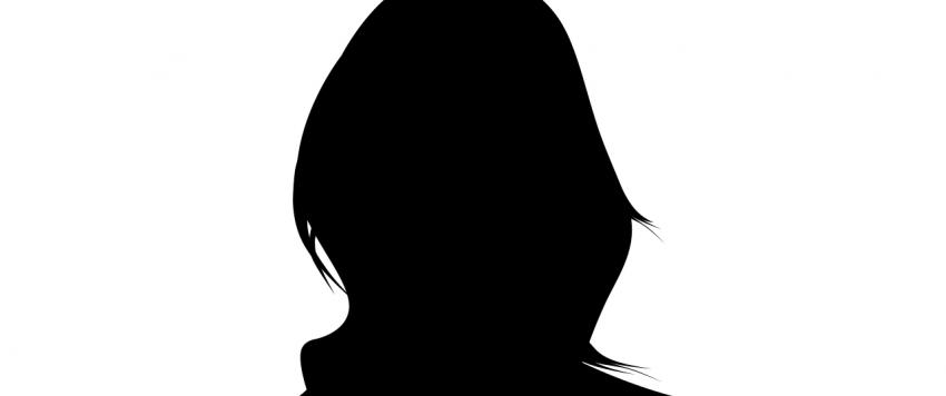 مغنية تركية شهيرة تفقض الوعي على خشبة المسرح 