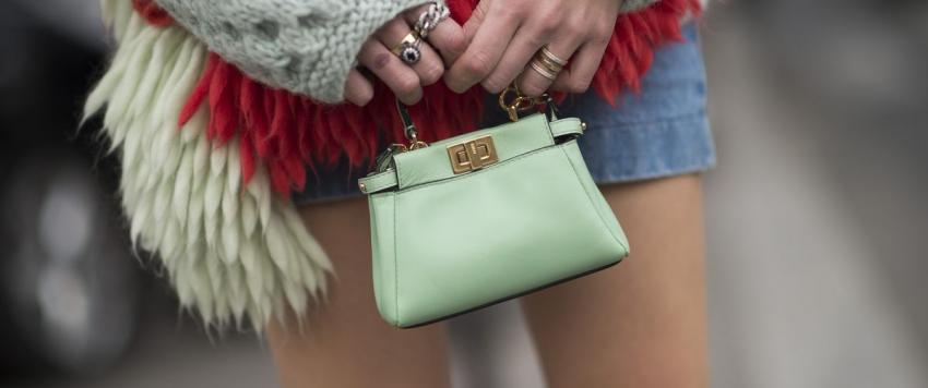 أجمل حقائب المايكرو صغيرة الحجم الرائجة هذا الموسم