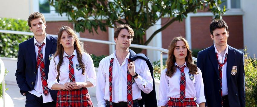 مسلسل "الياقة المغبرة"