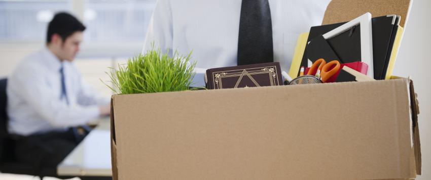 إنهاء خدمات