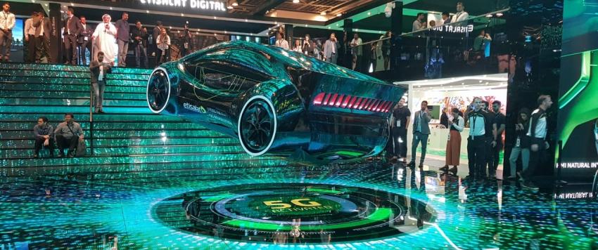  أحدث الاتجاهات في تطبيقات الذكاء الاصطناعي والواقع المعزّز والافتراضي من منصّة الابتكار