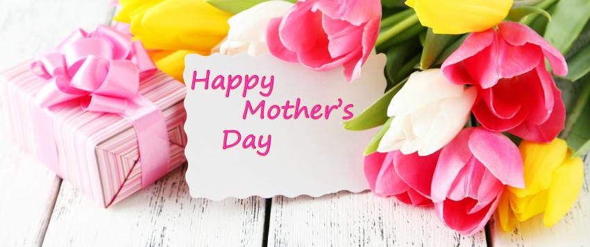 مسجات ورسائل لتهنئة والدتك في عيد الأم