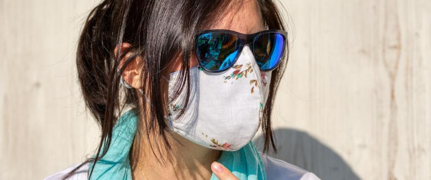 الطريقة الصحيحة لتنظيف قناع الوجه