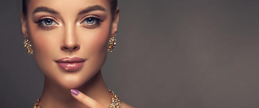 مجوهرات عيد الحب