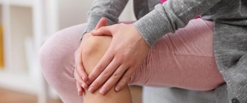 الأعراض الأكثر شيوعًا التي تؤكد الإصابة بمرض التهاب المفاصل