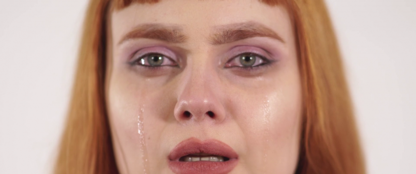 ما هو سبب شعورك بحرقة في العين عند البكاء؟ إليك الإجابة