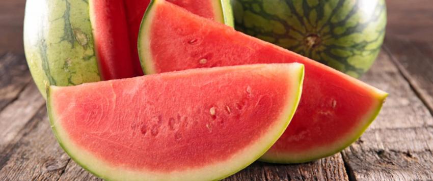 عصير البطيخ مع النعناع