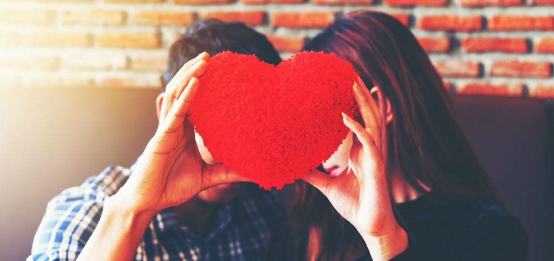 أفضل الأوقات للاعتراف لشريك حياتك بالحب