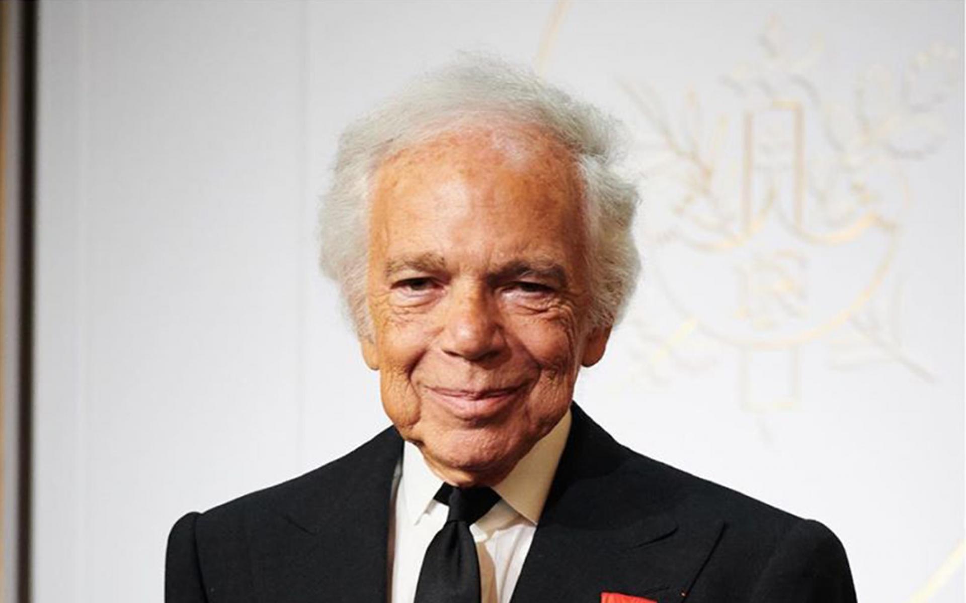 حصل على العديد من الجوائز الهامة