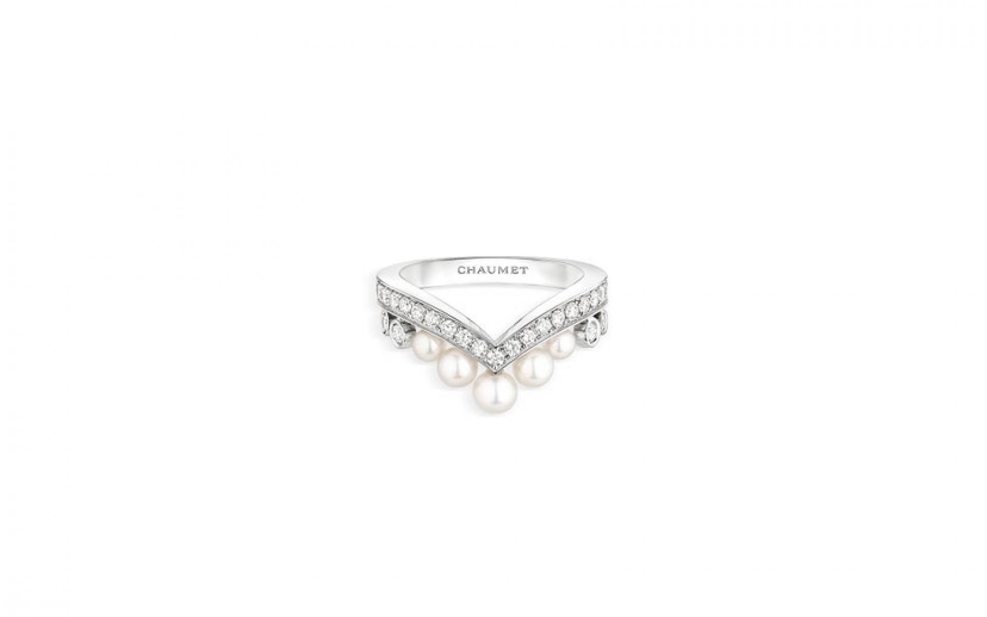 Chaumet: خاتم من اللؤلؤ والألماس